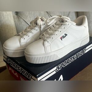 FILA white Leather Platform Sneakers sz 9